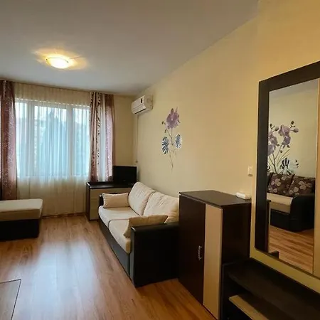 Summer Breeze 113 Private 아파트